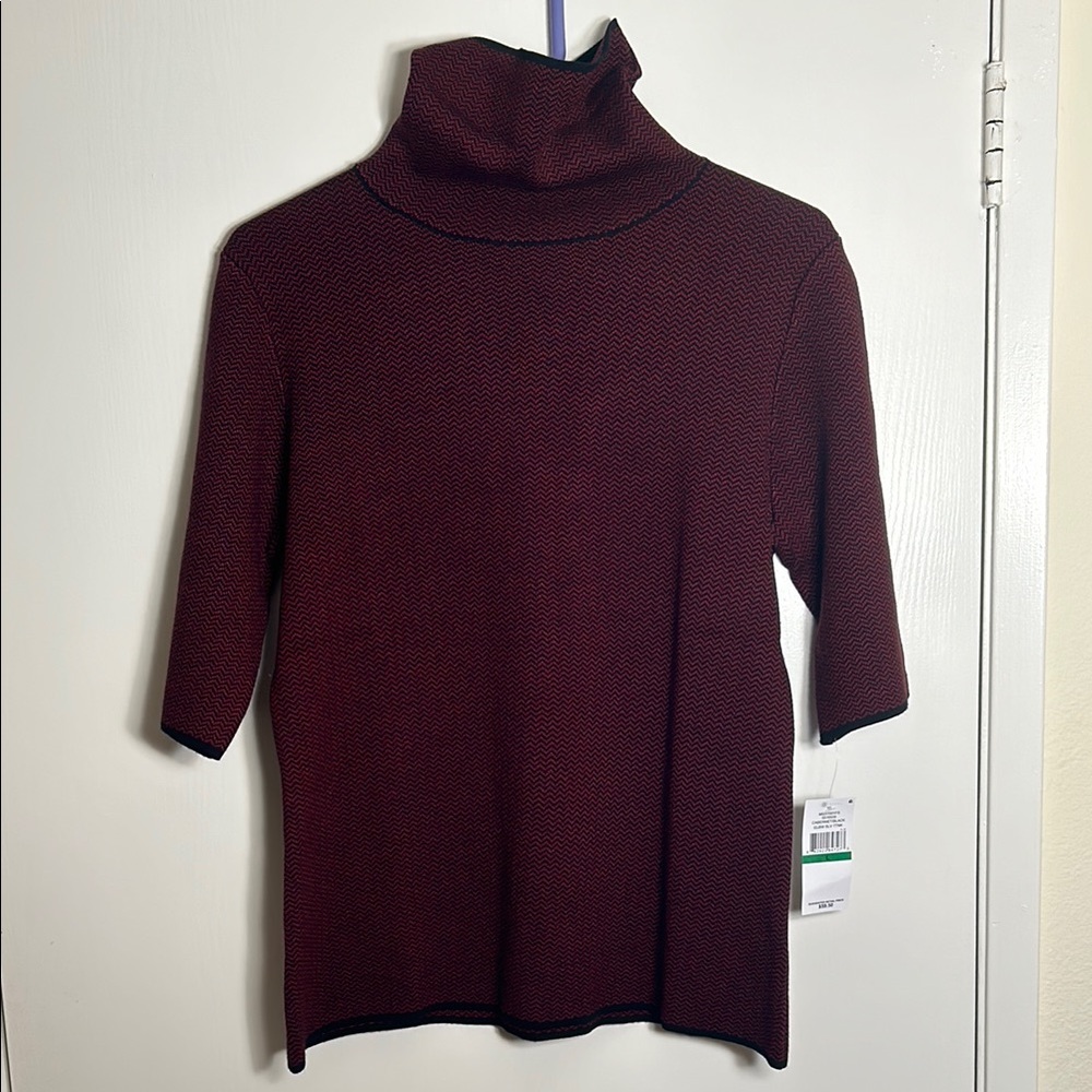 Women's Turtleneck Sweater Size Large Cabernet and Black (Burgundy)